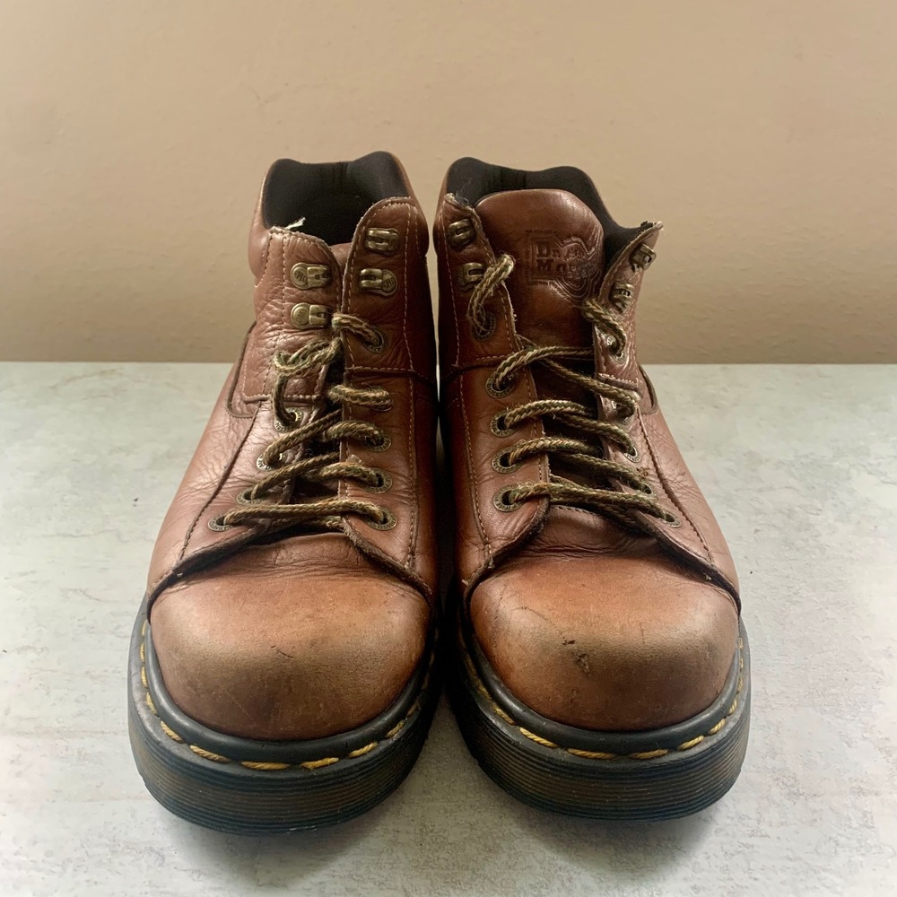 Dr Martens Brown Leather Work Boots Mens 8 Womens 9 Lace Up AirWair Ankle Boots - Picture 2 of 11